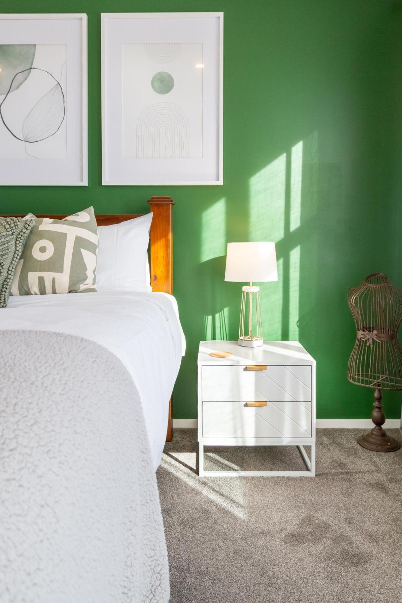 Gorgeous In Green - 2 Bed Central Oasis W/King Bed Christchurch Exterior foto